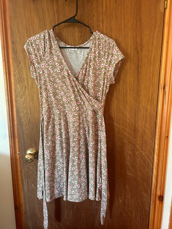Dresses & Skirts - Floral dress